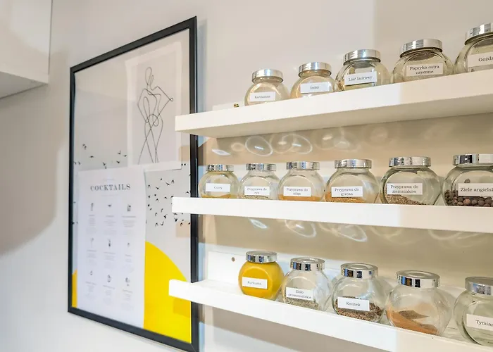 Traugutta Stylish Free Parking By Bookinghost Daire