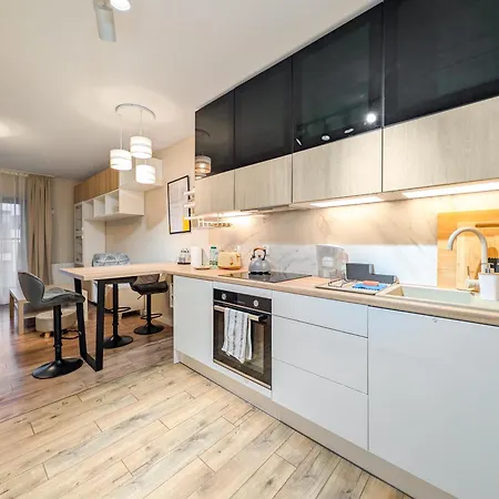 Traugutta Stylish Free Parking By Bookinghost Apartment Breslau