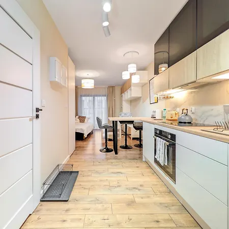 Traugutta Stylish Free Parking By Bookinghost